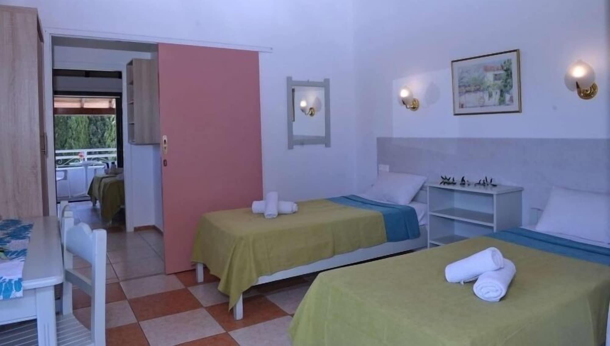 Katia Beach Hotel Kassiopi Extérieur photo