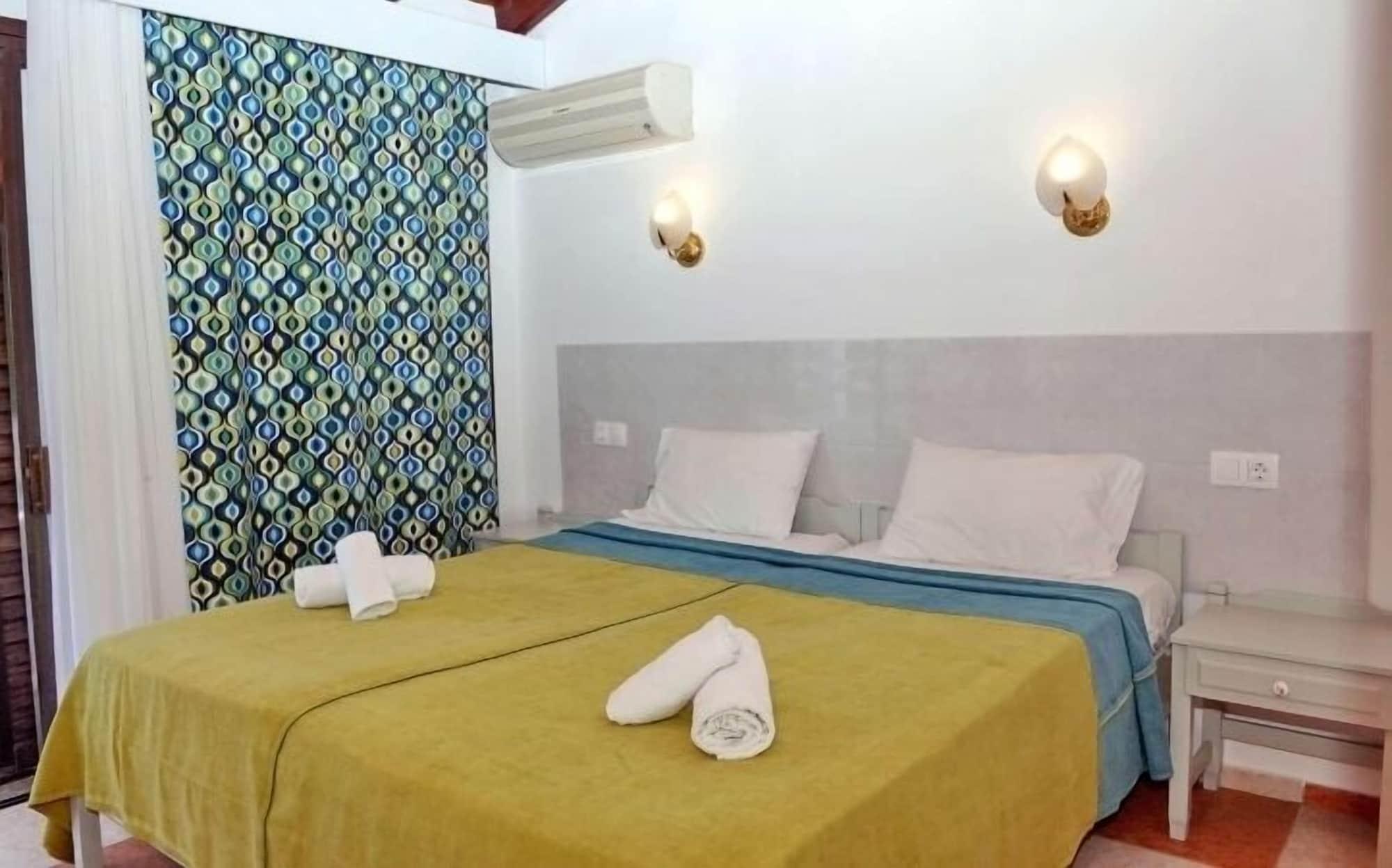 Katia Beach Hotel Kassiopi Extérieur photo