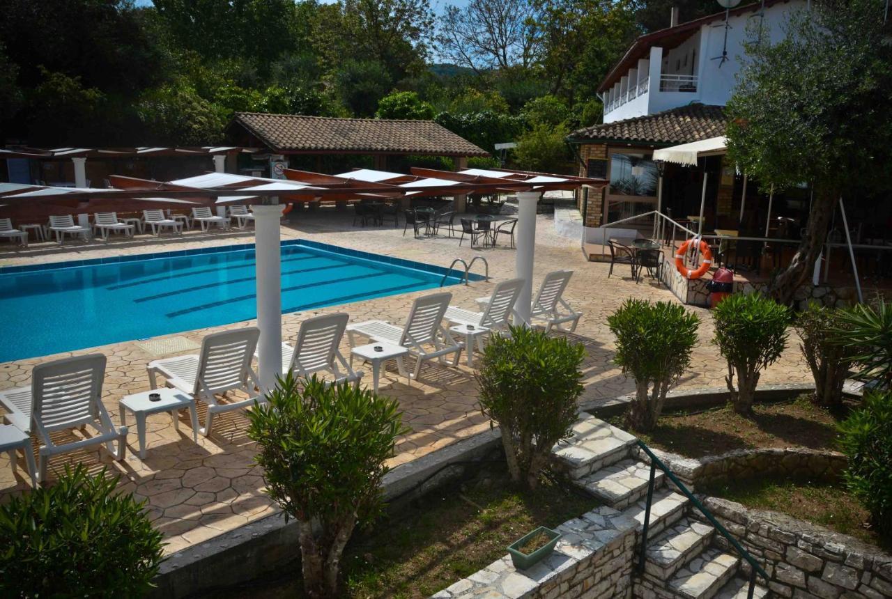 Katia Beach Hotel Kassiopi Extérieur photo