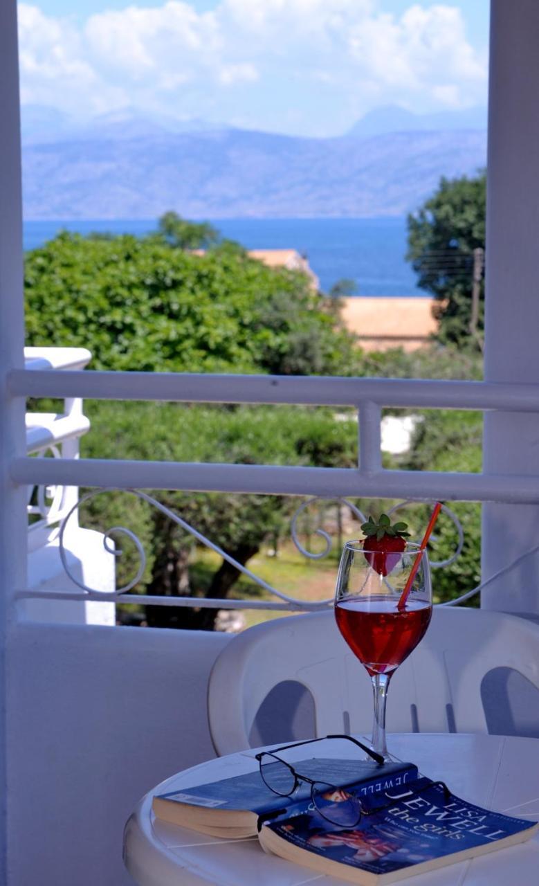 Katia Beach Hotel Kassiopi Extérieur photo