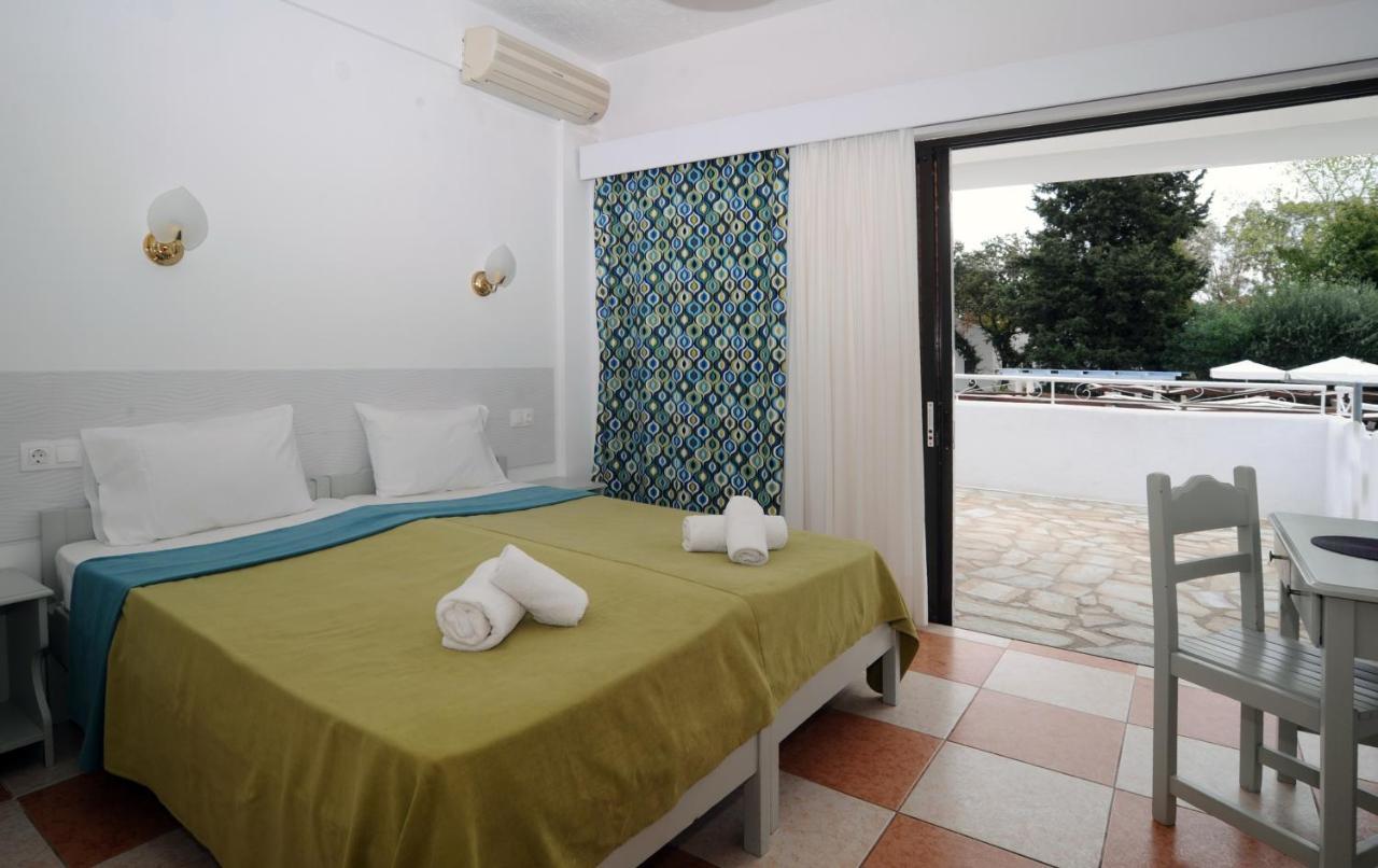 Katia Beach Hotel Kassiopi Extérieur photo