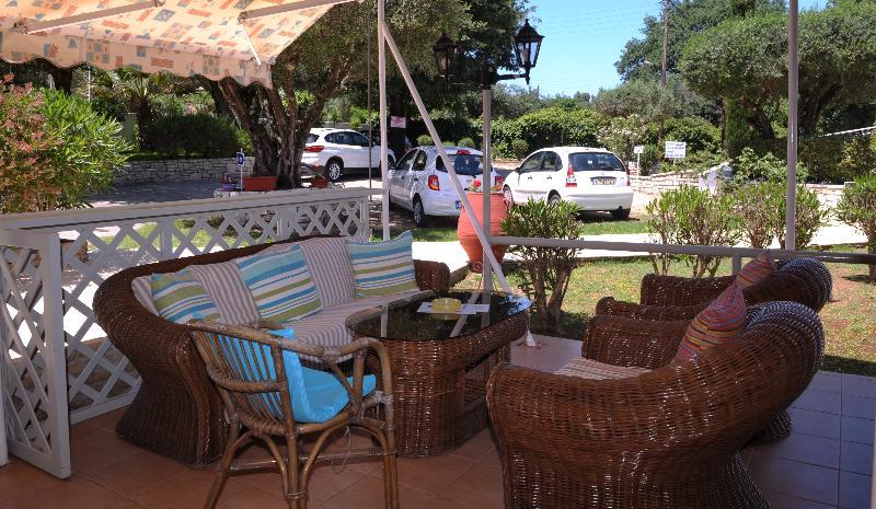 Katia Beach Hotel Kassiopi Extérieur photo